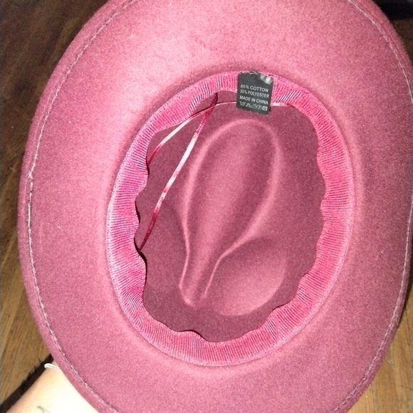 Hat - Picture 2 of 3